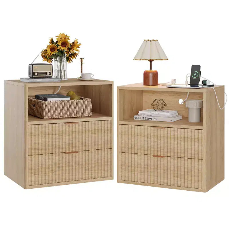 Comodino con scanalature in stile rustico con stazione di ricarica, comodino/tavolino a 2 cassetti in stile moderno di metà secolo da 23" per la camera da letto