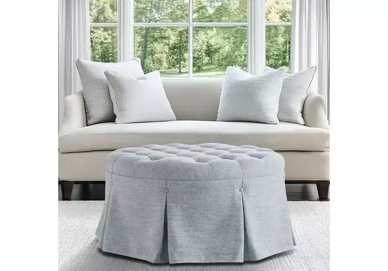 Elowen Pouf rotondo imbottito con gonna plissettata