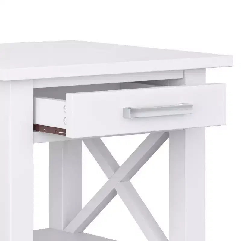21 Waterloo End Table - Wyndenhall