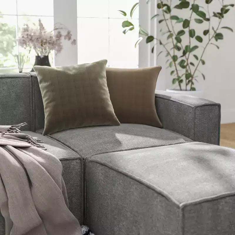 Merrick Lane Modular Right Side Chair with Arm Rest