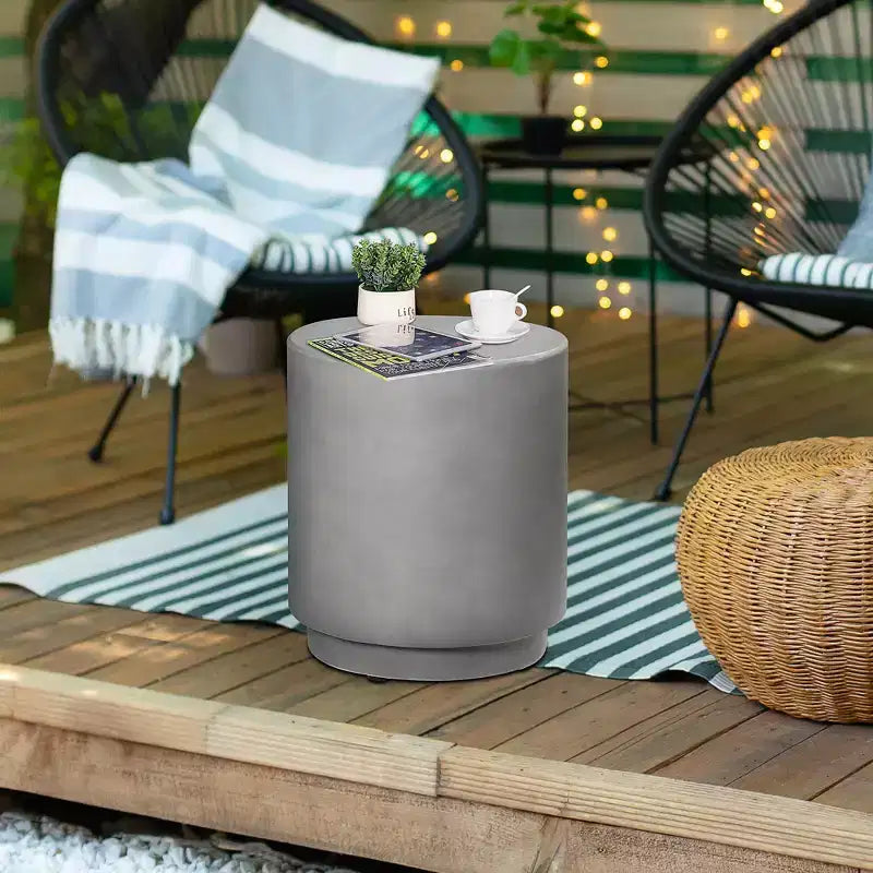 HOMCOM Lightweight Accent Table with Concrete Finish, Round Side Table with 4 Adjustable Feet for Indoor, Outdoor