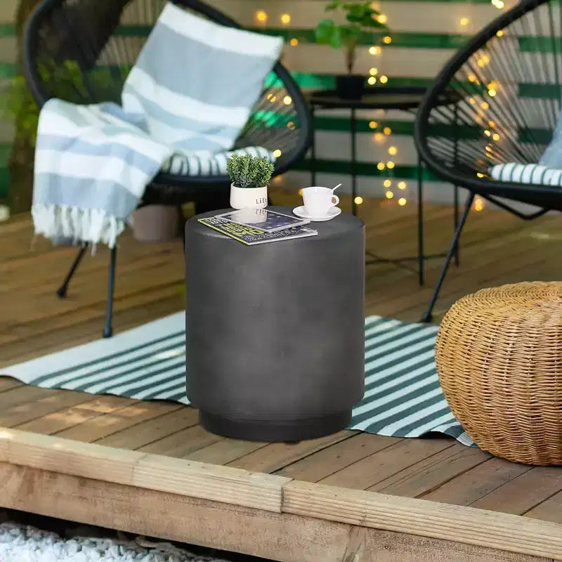 HOMCOM Lightweight Accent Table with Concrete Finish, Round Side Table with 4 Adjustable Feet for Indoor, Outdoor