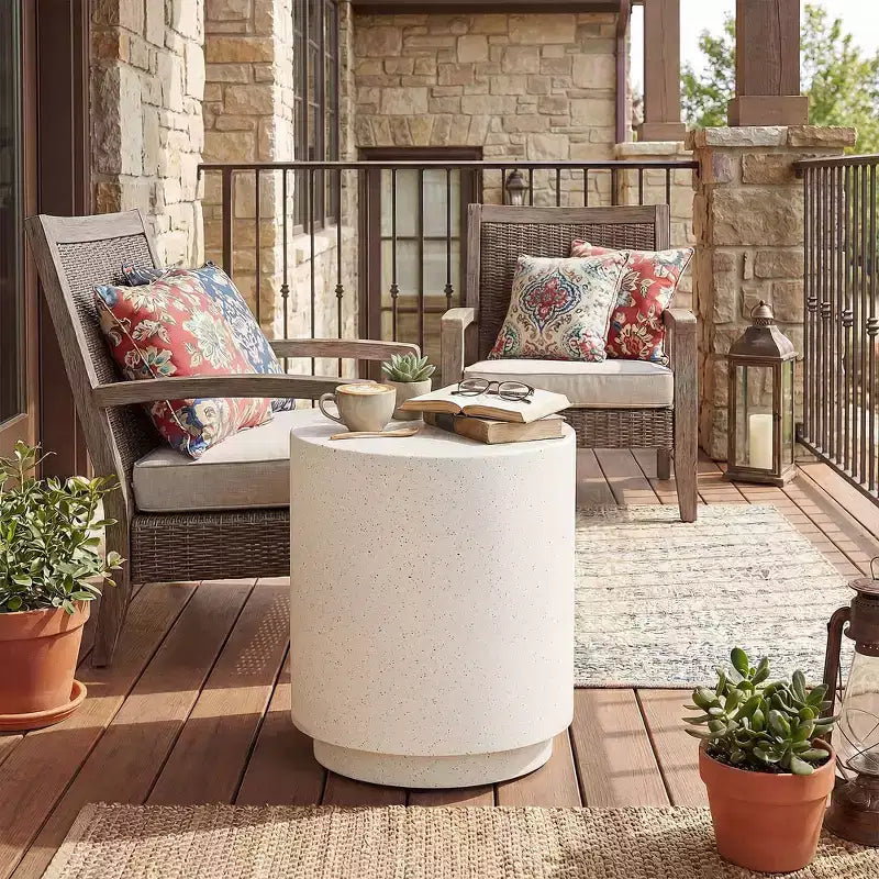 HOMCOM Lightweight Accent Table with Concrete Finish, Round Side Table with 4 Adjustable Feet for Indoor, Outdoor