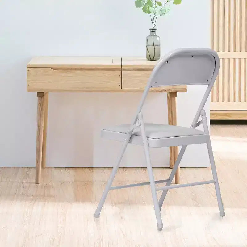 Lot de 4 chaises pliantes avec sièges rembourrés, structure métallique avec assise et dossier en cuir PU, capacité 158 kg, blanc