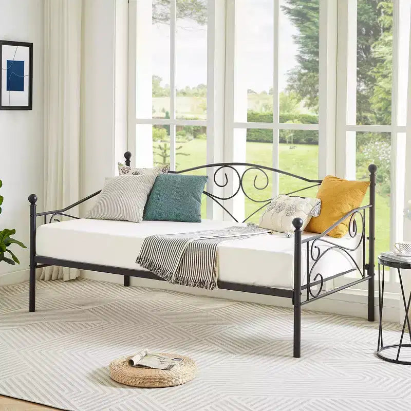 VECELO Twin Size Classic Daybed with Sleek Design, Metal Platform Sofa Bed with Headboard, Daybed for Small Spaces, Bedroom Living/Guest Room