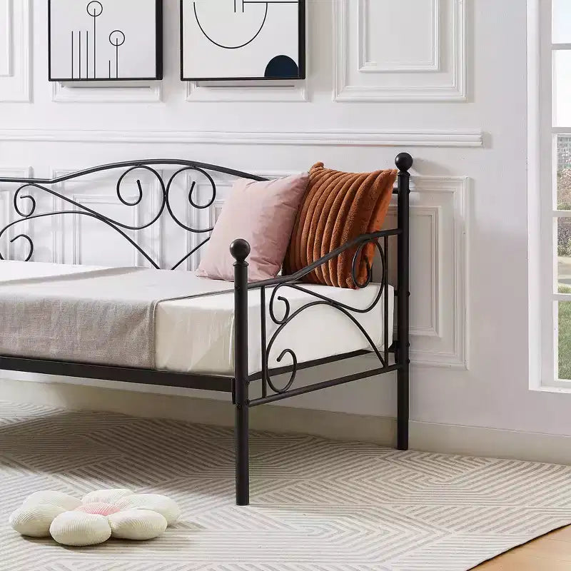 VECELO Twin Size Classic Daybed with Sleek Design, Metal Platform Sofa Bed with Headboard, Daybed for Small Spaces, Bedroom Living/Guest Room