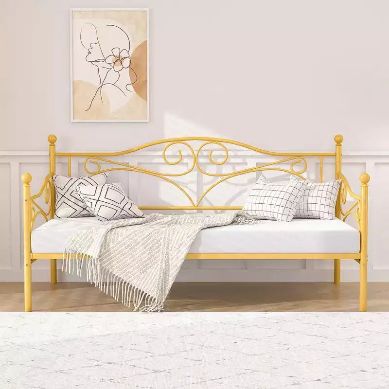 VECELO Twin Size Classic Daybed with Sleek Design, Metal Platform Sofa Bed with Headboard, Daybed for Small Spaces, Bedroom Living/Guest Room